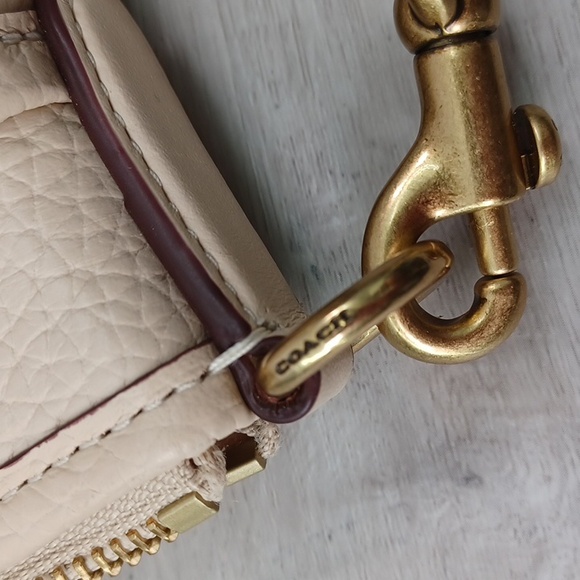 Coach Disney Minnie Kitt NWT - Picture 13 of 15